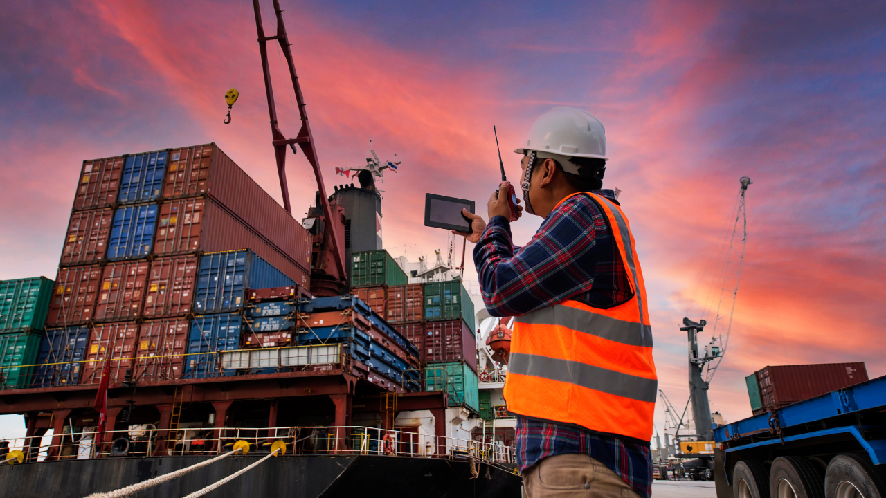 Éxito Rotundo en el Webinar: «Seguridad y Vigilancia en Puertos»